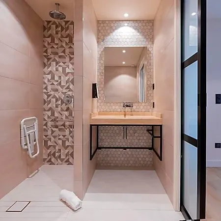 Campanile Smart Lyon Est - Eurexpo Bron Aviation Hotel 3*