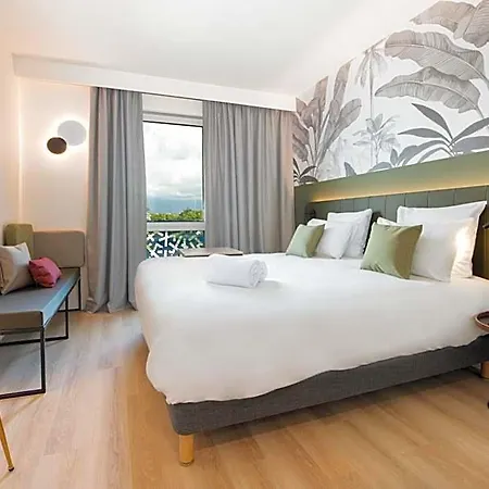 فندق Campanile Smart Lyon Est - Eurexpo Bron Aviation 3*